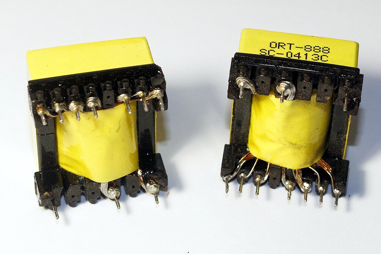 Bottom view of E-core SMPS transformers