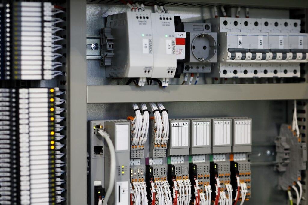 Power Integrity Testing in Switching Power Supplies: How Can Engineers Reduce Ripple, Noise, and EMI in Modern Industrial Systems? - Why Is Dynamic Load Response One of the Most Important PI Tests?