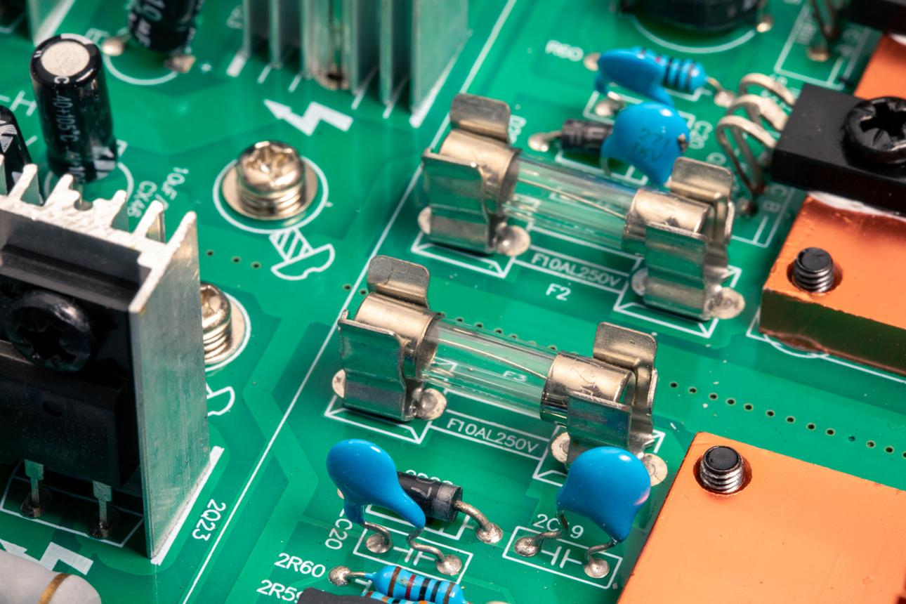 Switch Mode Power Supply Troubleshooting Guide: Why Do SMPS Fail-and How Can You Diagnose Them Like an Expert? - Step 3: What Does the Failure History Tell You?