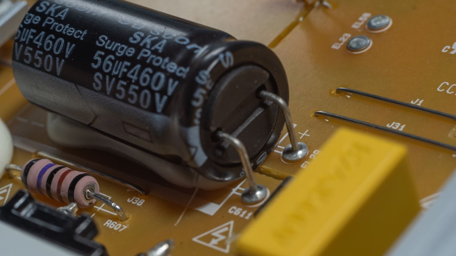 Switching Power Supply Inrush Current: Causes, Risks, and Practical Control Methods