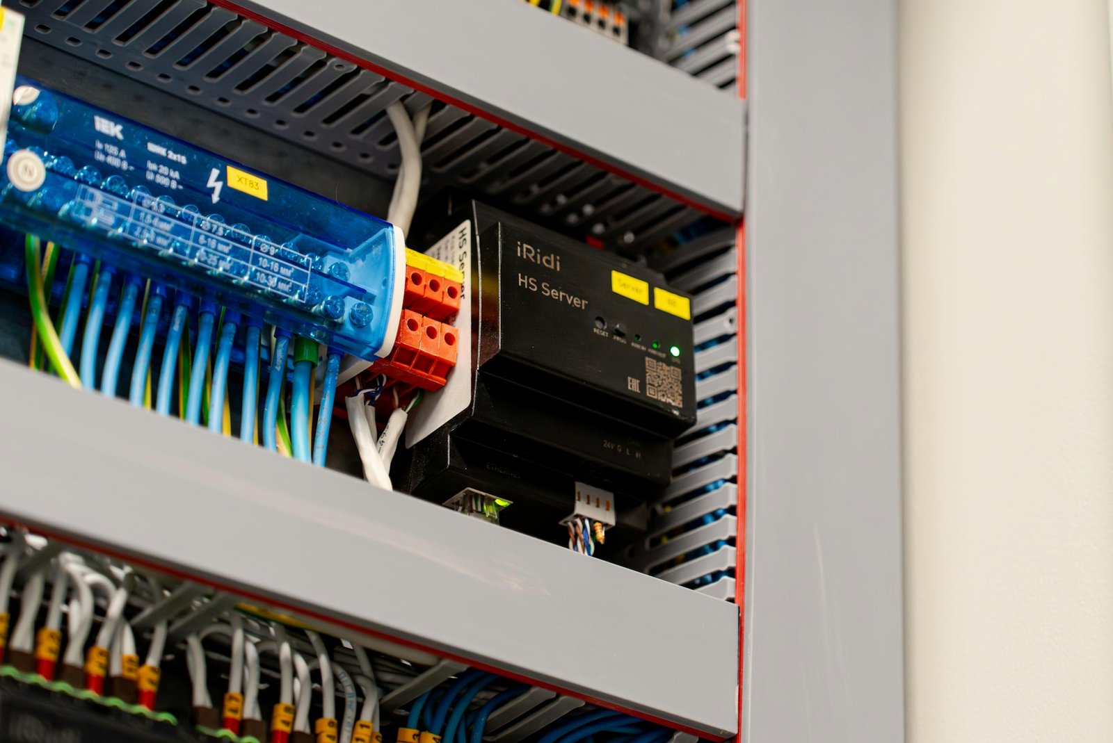Switching Power Supply Inrush Current: Causes, Risks, and Practical Control Methods