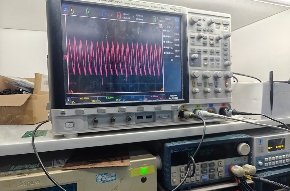 Oscilloscope ripple measurement test bench for switching power supply output noise