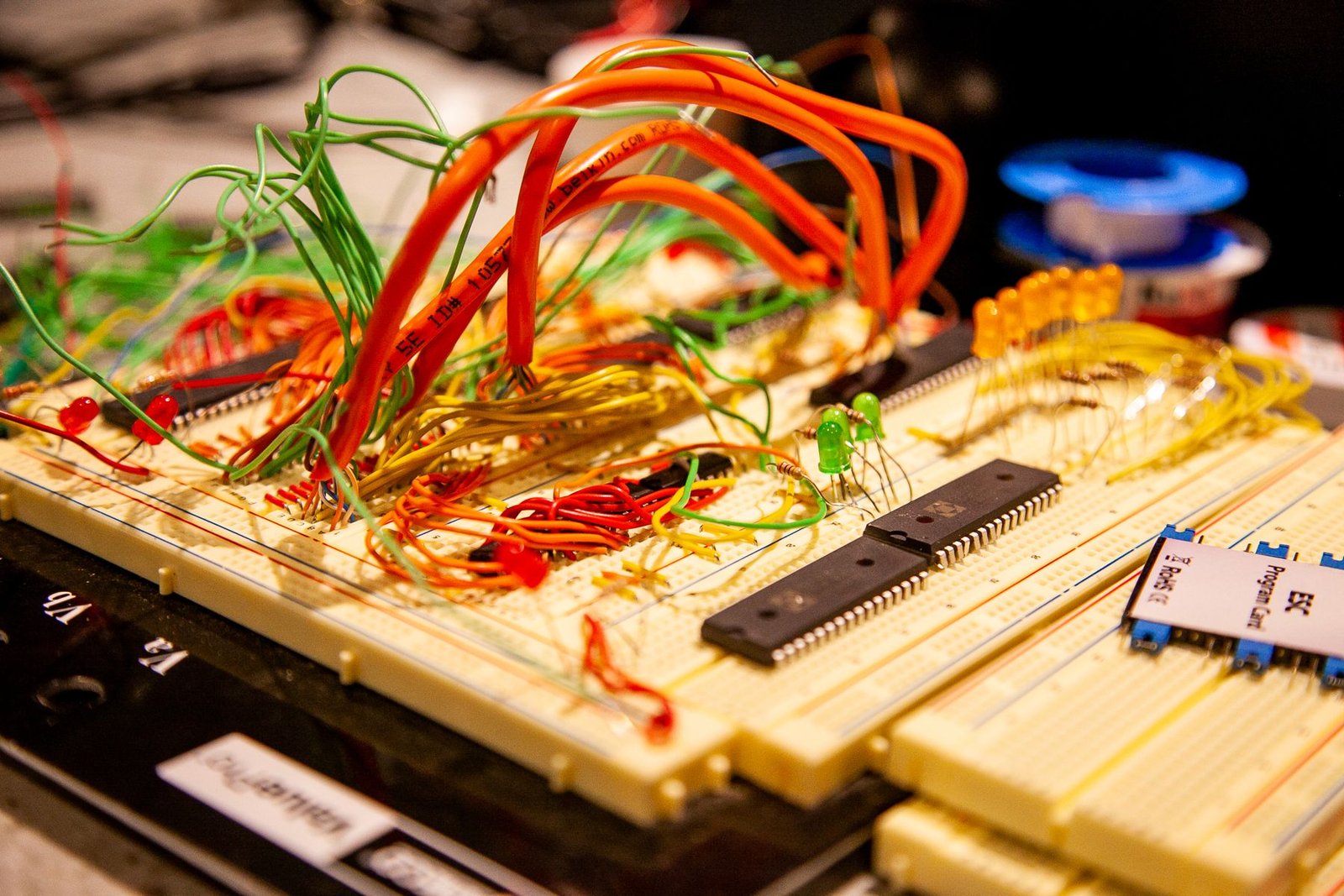 Electronics prototype wiring that can create unintended EMI coupling paths