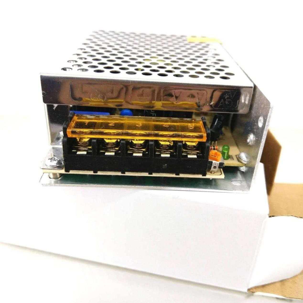 What Really Powers Your Devices? A Deep Dive into Switching Power Supplies article image
