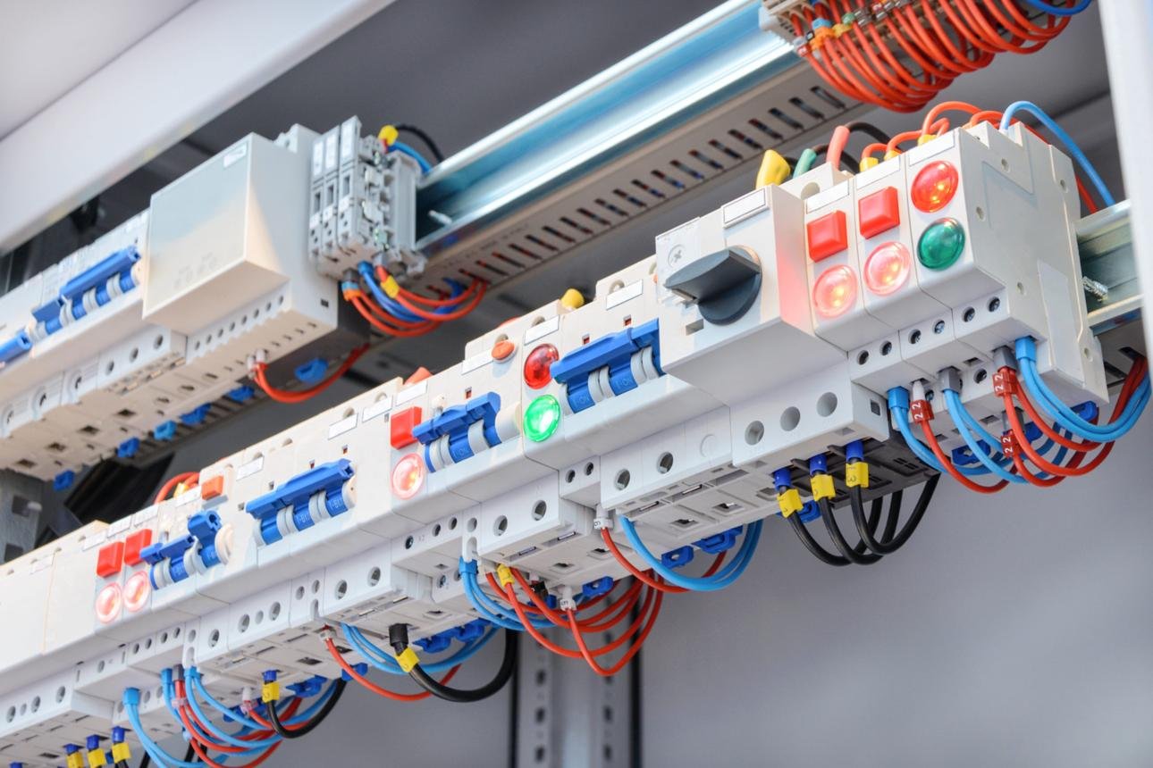 Why Is Your Switching Power Supply Making Noise? Real Causes of SMPS Whining, Buzzing, and Squealing - And How to Fix Them article image
